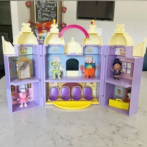 Peppa Pig's Performing Arts Center Playset